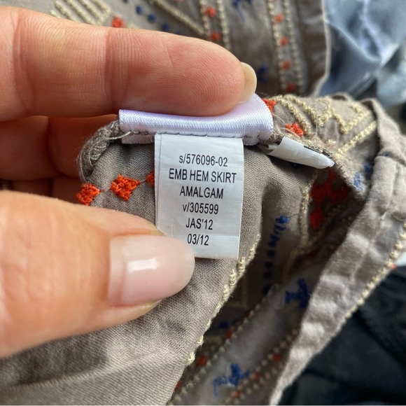 Old Navy khaki 100% COTTON boho spribg summer embroidered hem skirt. SZ-small - Picture 7 of 8